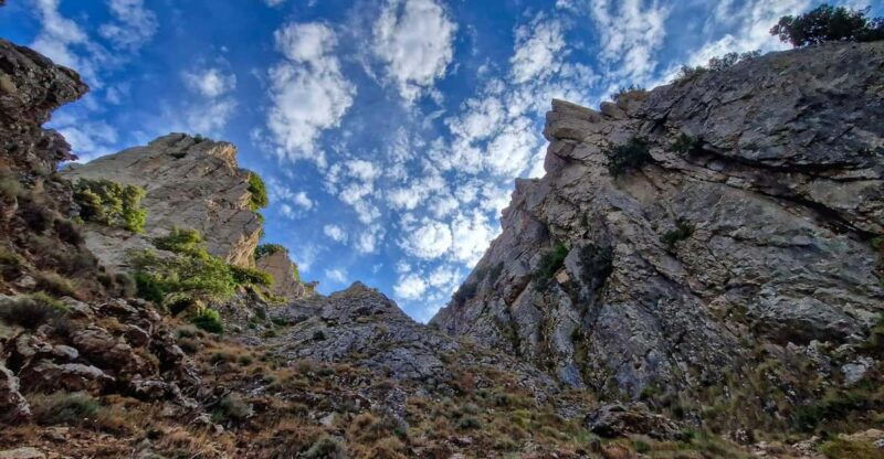 lula-montalbo-hiking