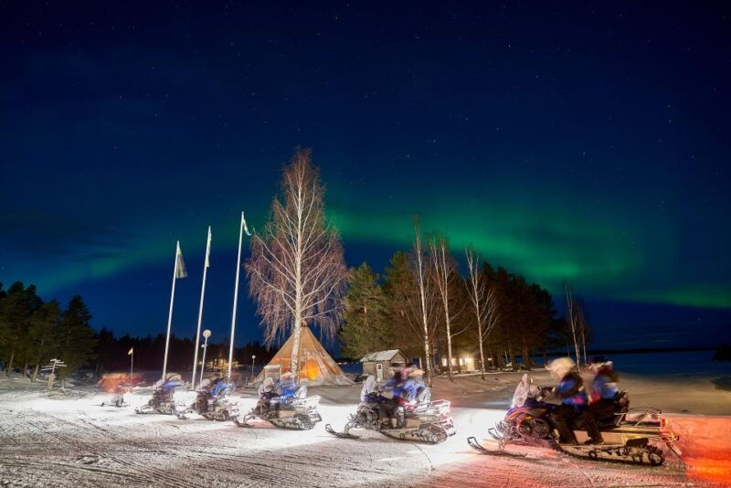 lulea-northern-lights-snowmobile-tour
