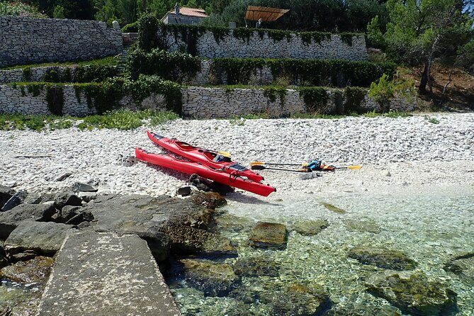 Lumbarda-Sunset Kayaking Experience with picnic: Wine and Sweets - Practical Details and What It Means for You