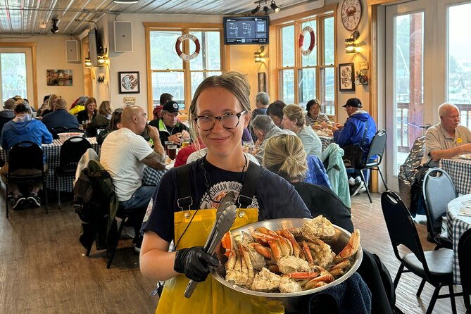lumberjack-show-and-harbor-haus-crab-feast