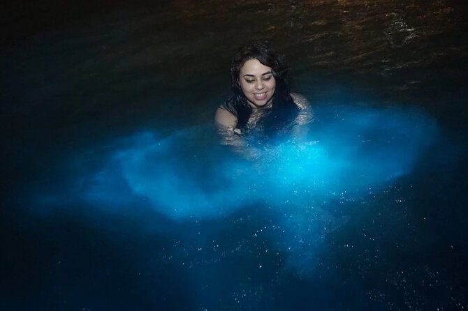luminous-lagoon-glistening-waters-night-tour