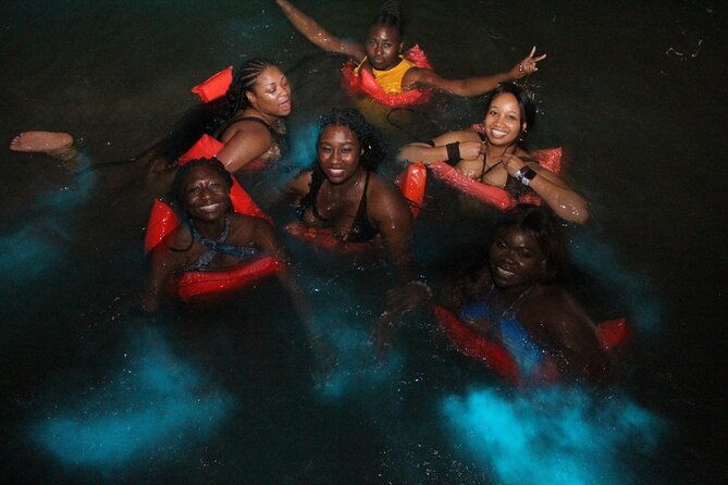 luminous-lagoon-private-group-tour-from-runaway-bay