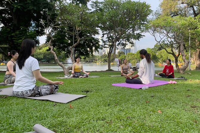 Lumphini Park 1 Hour Yoga Experience in Bangkok - Who Should Book This Experience?