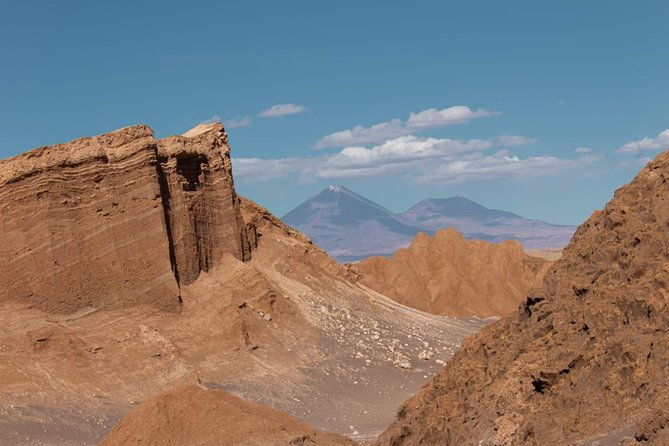 lunar-landscape-adventure-in-valle-de-la-luna