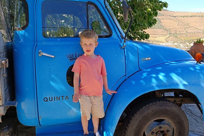 lunch-and-wine-tasting-in-the-douro-valley-region