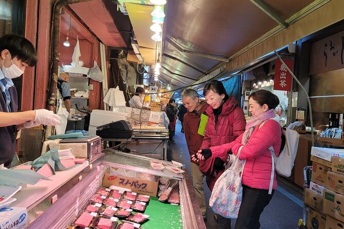 lunch-at-tsukiji-market-tour