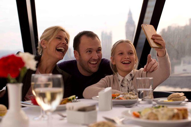 Lunch River Cruise on the Thames with 2-Course Meal - Key Points