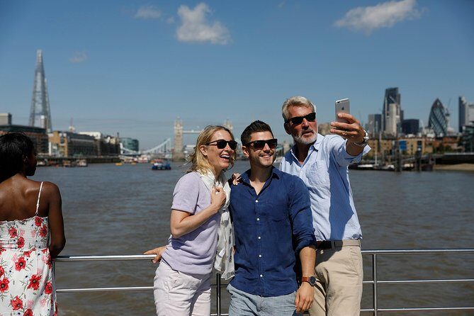 Lunch River Cruise on the Thames with 2-Course Meal - The Sum Up