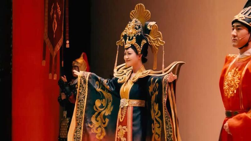Luoyang: Tang Dynasty Feast with Hanfu Makeup & Show - Key Points