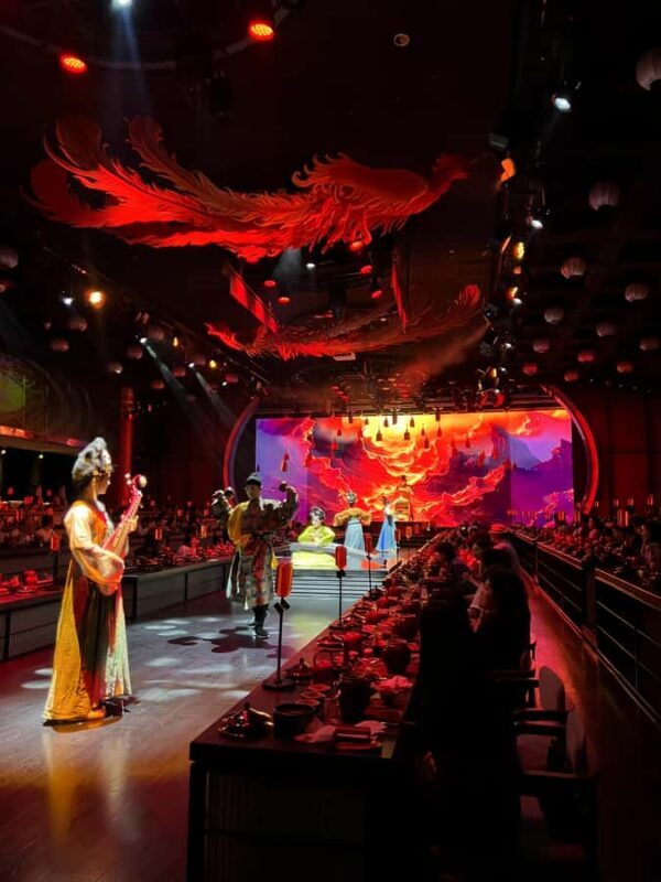 Luoyang: Tang Dynasty Feast with Hanfu Makeup & Show - Who Will Love This Tour?