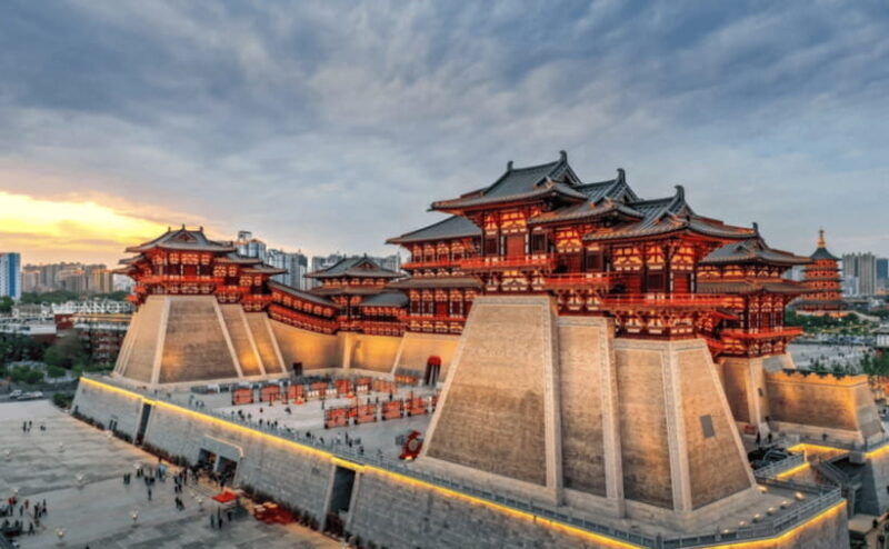 luoyang-walking-night-tour-with-local-dinner-old-town