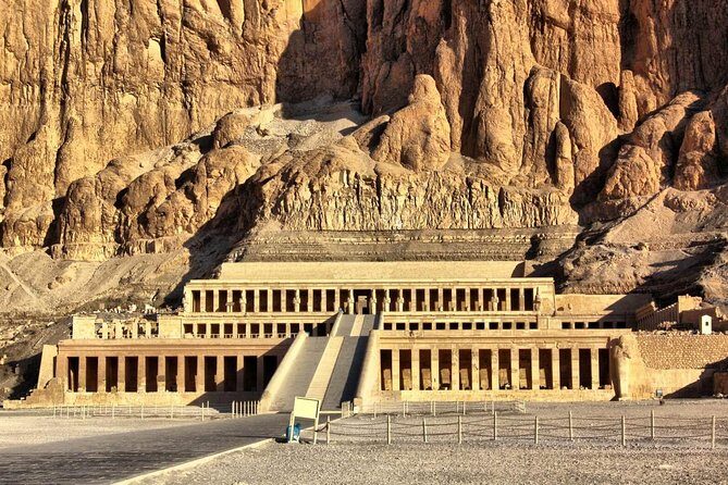 Luxor: Hatshepsut, Valley of Kings and Felucca Ride, guide - FAQ