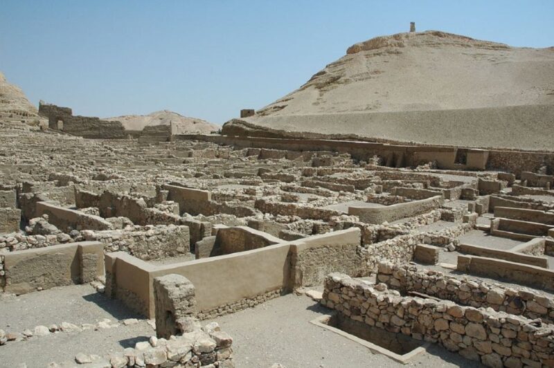 Luxor: Hot Air Balloon & Private tour to West bank and Lunch - Exploring the West Bank: Key Sites