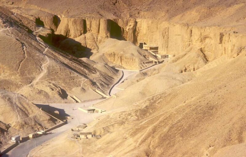 Luxor Private Tour: Medinat Habu & Valley of the Queens. - The Experience: Comfort, Knowledge, and Authenticity