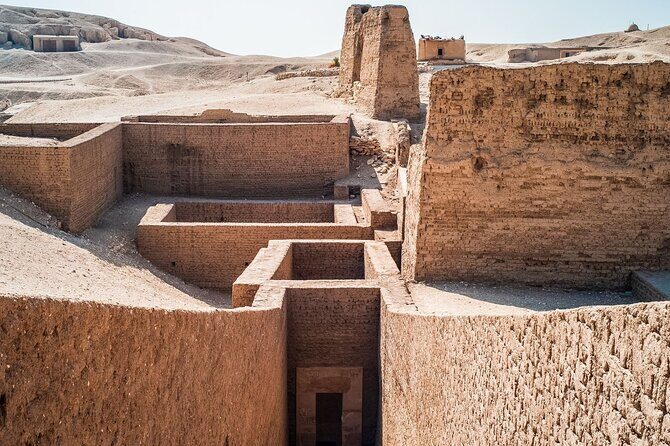 Luxor Tour in Temple Habu, Valley of the Nobles & Deir el-Medina - FAQ