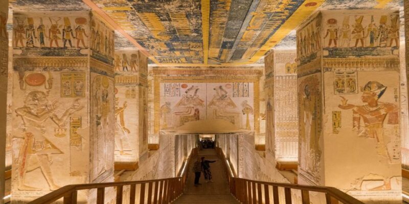Luxor: West Bank, Edfu Private Guided Tour, lunch & Felucca - Lunch in Luxor