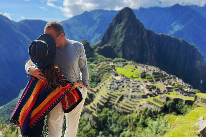 luxurious-tour-to-machu-picchu-by-belmond-hiram-bingham-train-01-day