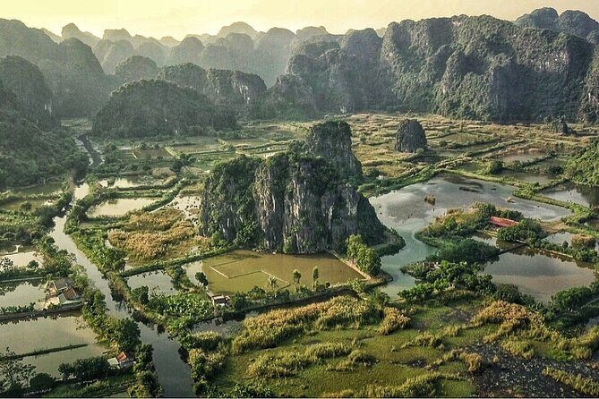 Luxury 1-Day Tour to Hoa Lu, Trang An & Mua Cave from Hanoi - Who Should Consider This Tour?