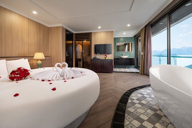 Luxury 2D1N Ha Long and Lan Ha Bay Cruise with 2-Way Transfer - Key Points