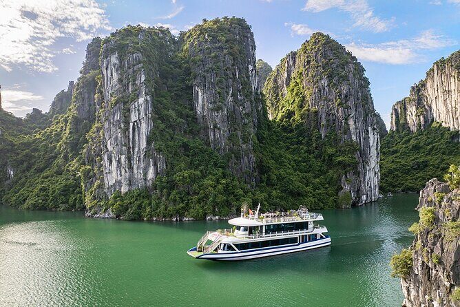 Luxury 5 Star Ha Long Bay Day Tour from Hanoi with Limousine - Key Points