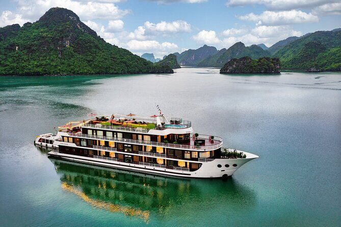 Luxury 5 Star Overnight Cruise in Halong Bay & Lan Ha Bay (2D/1N) - Introduction