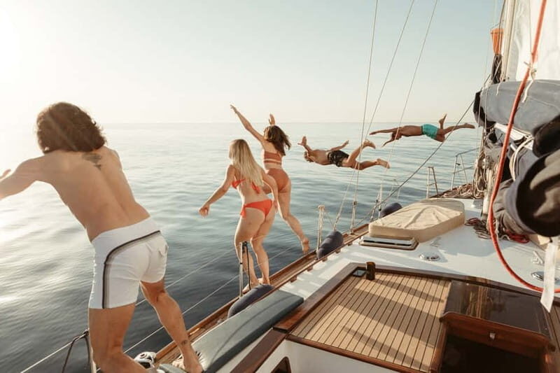 Luxury and exclusive sailing tour with private service - An Overview of the Experience