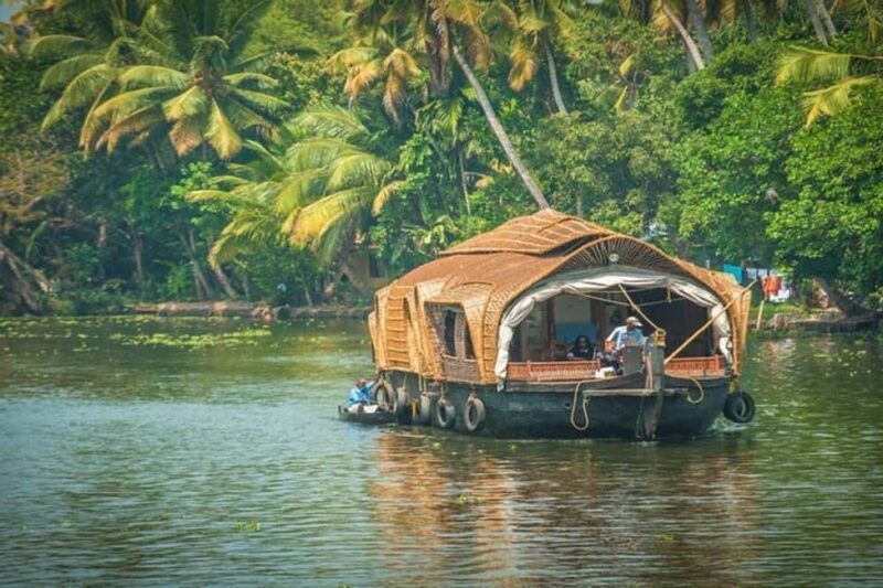 Luxury Backwater Cruise One-Day Private Tour from Kochi - FAQ