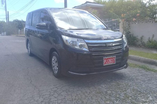 luxury-bahia-principe-jamaica-private-airport-shuttle