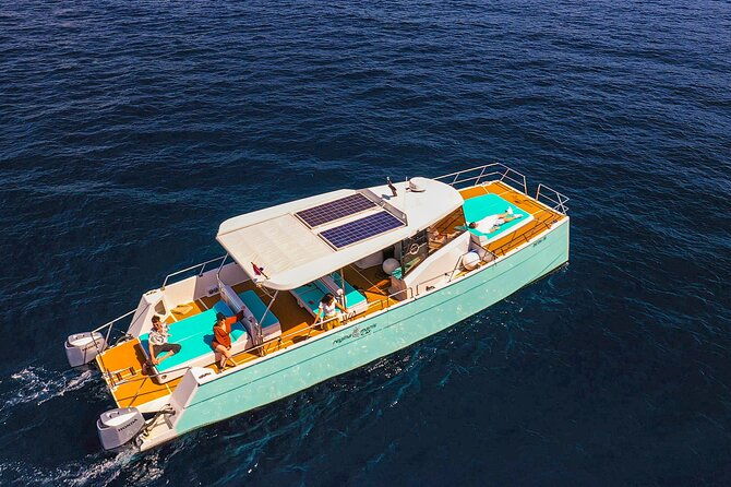 luxury-blue-cave-and-elafiti-islands-small-group-tour