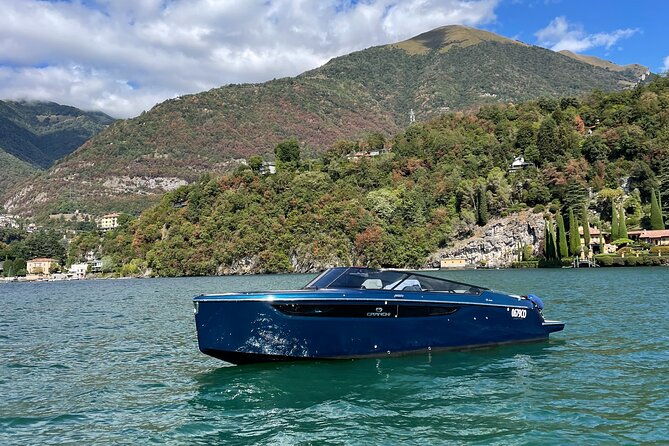 luxury-boat-tour-on-lake-como