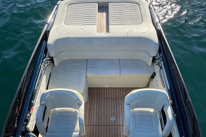 luxury-boat-tour-on-lake-como
