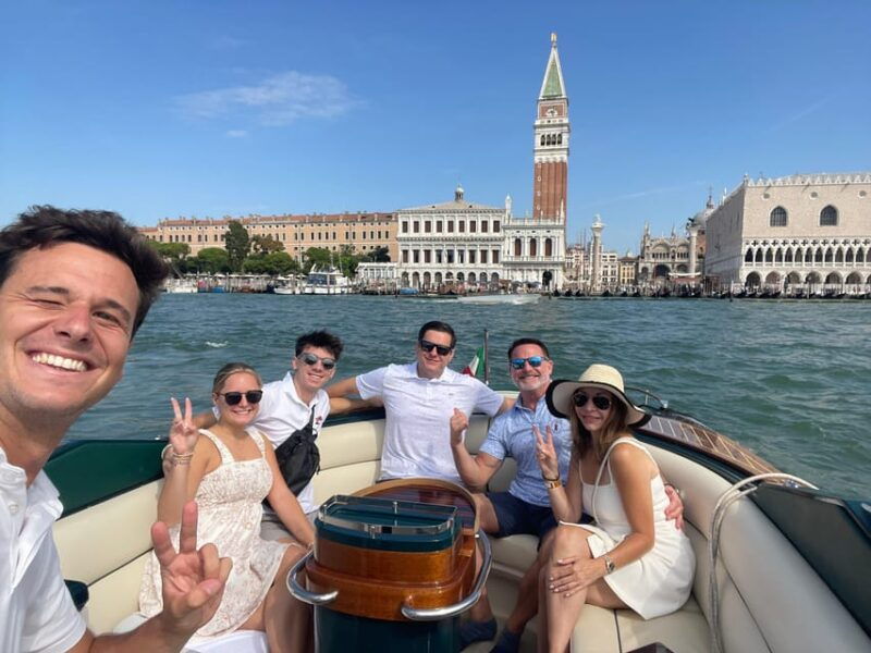 luxury-boat-tour-riva-aquariva-venice-yacht