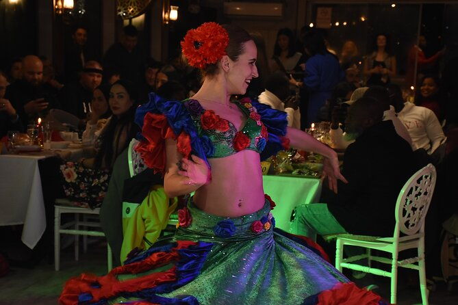 luxury-bosphorus-dinner-cruise-shows-private-table-free-wi-fi-2