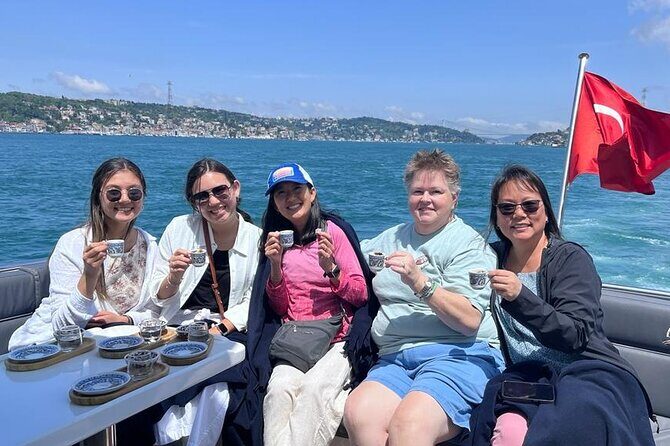 Luxury Bosphorus Yacht Cruise  Stopover in Asian Side - Key Points