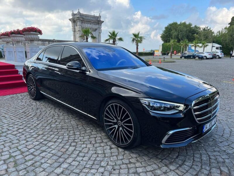 luxury-car-rental-with-driver