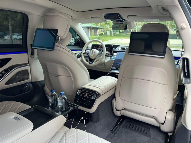 luxury-car-rental-with-driver
