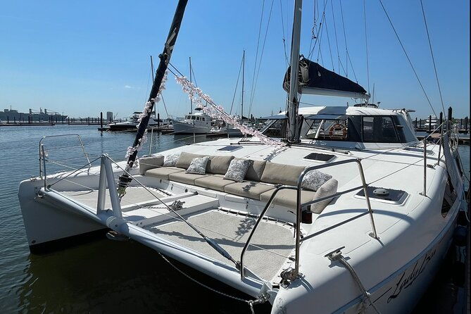 luxury-catamaran-private-tour-baltimore-harbor