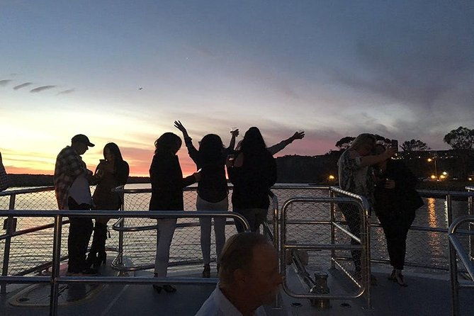 luxury-catamaran-sunset-and-wine-cruise-from-dana-point-2