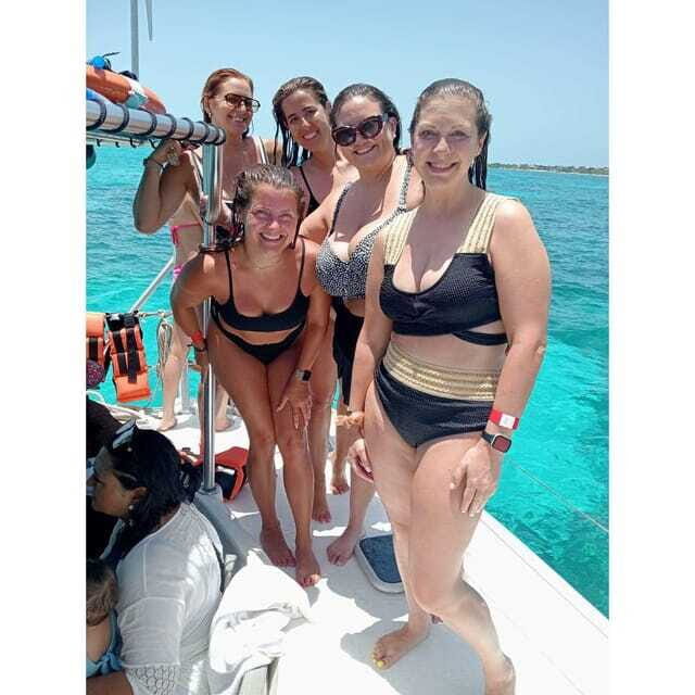 Luxury catamaran tour to Isla Mujeres (lunch+transportation) - FAQ