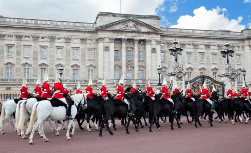 luxury-chauffeur-driven-tours-of-london