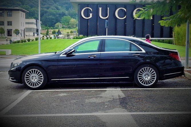 luxury-chauffeur-service-the-mall-from-florence-to-reggello