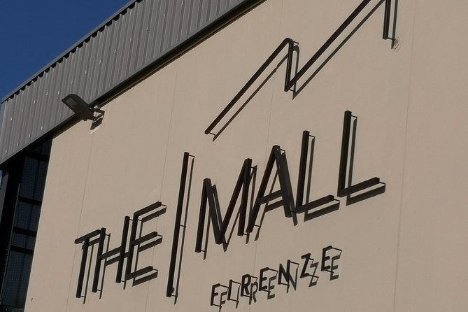 luxury-chauffeur-service-the-mall-from-florence-to-reggello
