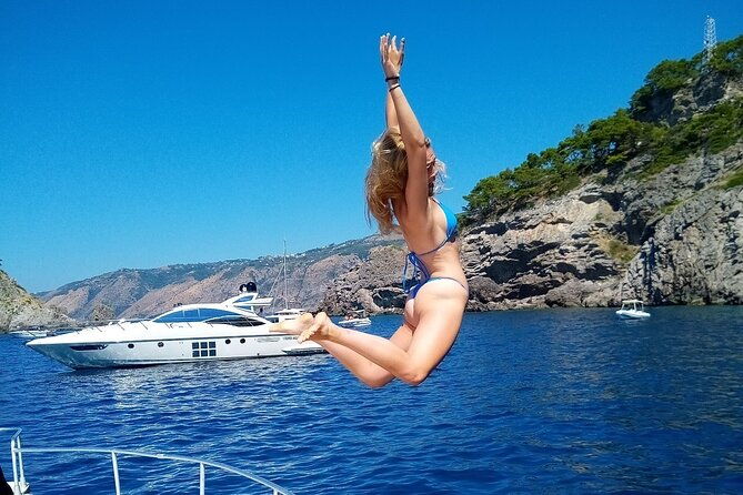luxury-cruise-from-salerno-to-positano-and-the-amalfi-coast