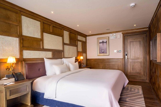 Luxury Cruise Full Day Explore Halong Bay - FAQ