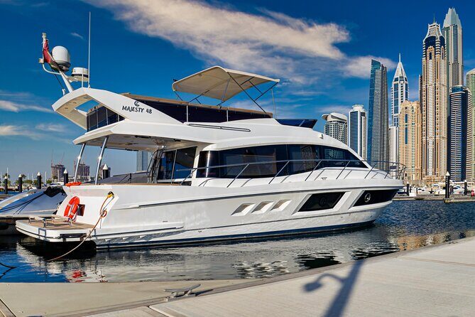 Luxury cruise on The Pearl 48ft to Atlantis & Burj Al Arab. - The Experience in Detail