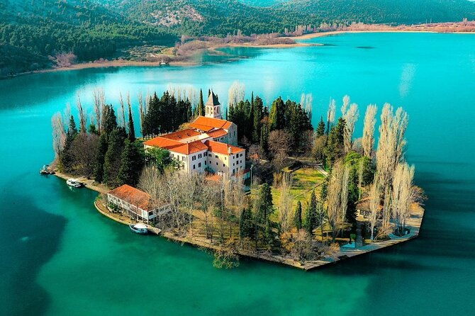 luxury-day-tour-to-krka-national-park-and-waterfalls
