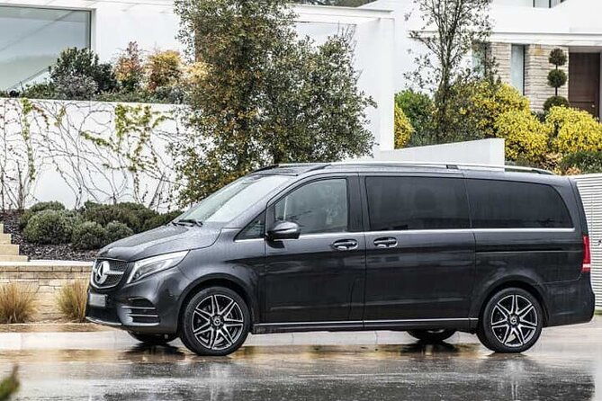 luxury-departure-from-london-to-southampton-port-in-luxury-van