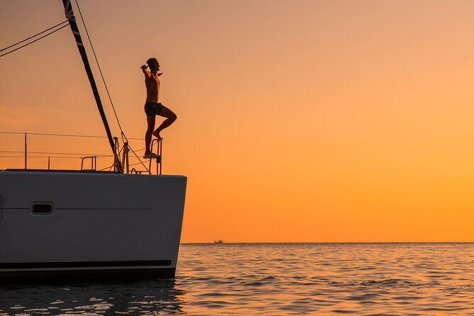 luxury-diamond-head-sunset-sail