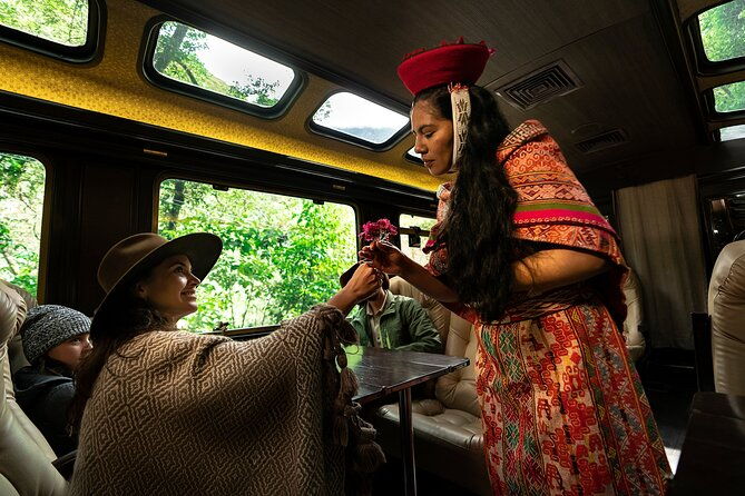 luxury-first-class-train-to-machu-picchu