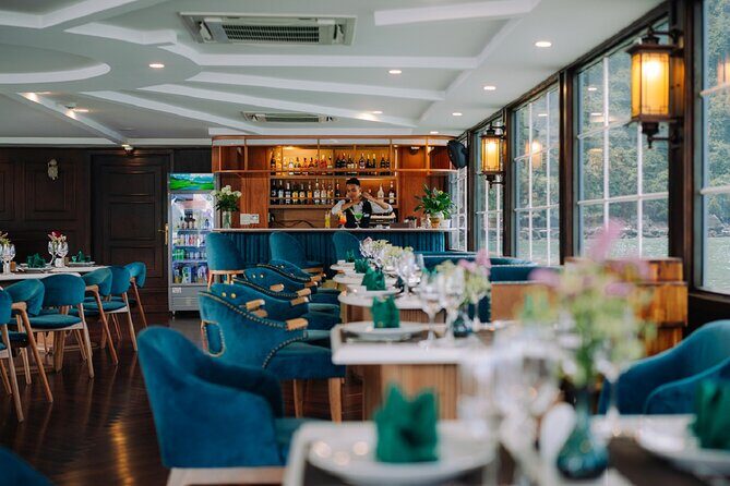 Luxury Halong Bay Day Tour with Expressway Transfer - Who Should Consider This Tour?